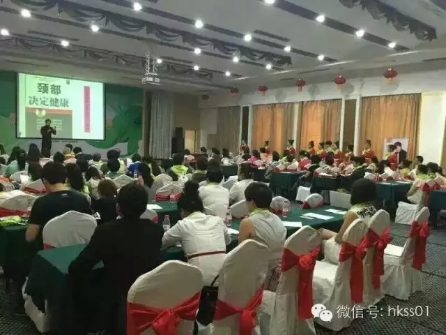 盛世集團“李橋博士”現場講述頸部健康的重要性